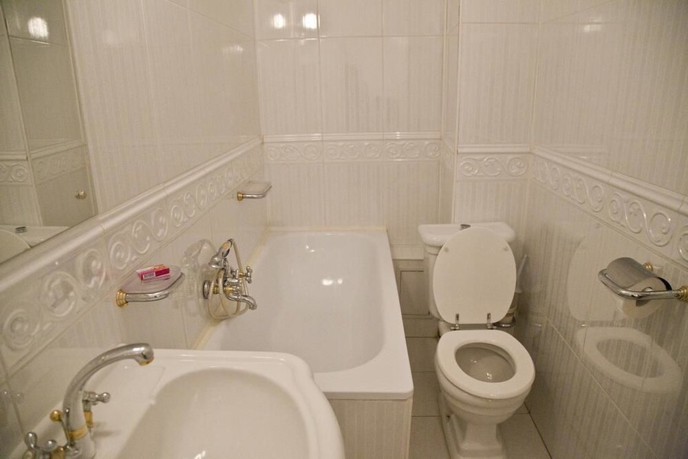 Foto - Hotel Carpati Imparatul Romanilor