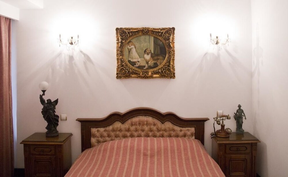 Foto - Hotel Carpati Imparatul Romanilor