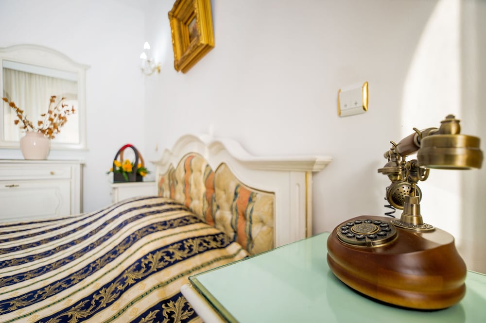 Foto - Hotel Carpati Imparatul Romanilor