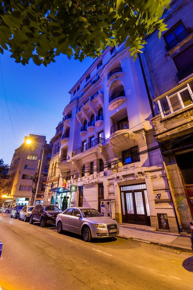 Foto - Hotel Carpati Imparatul Romanilor