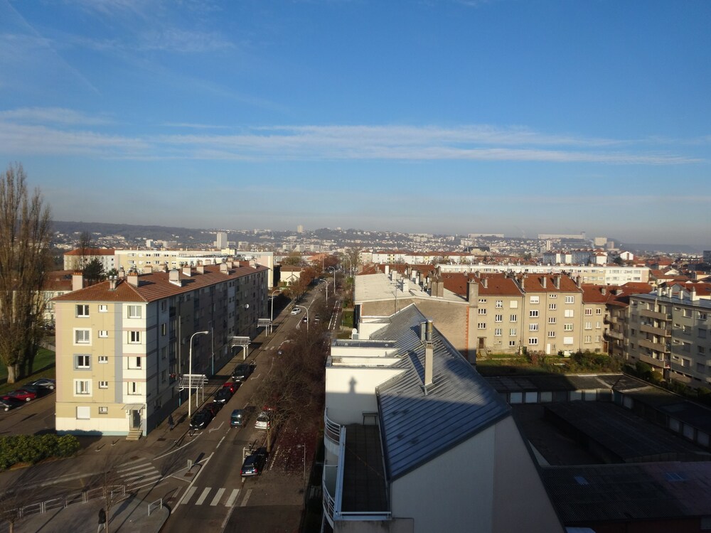 Aerial view, KOSY Appart’Hôtels – La Maison des Chercheurs