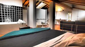 Hypo-allergenic bedding, in-room safe, desk, soundproofing