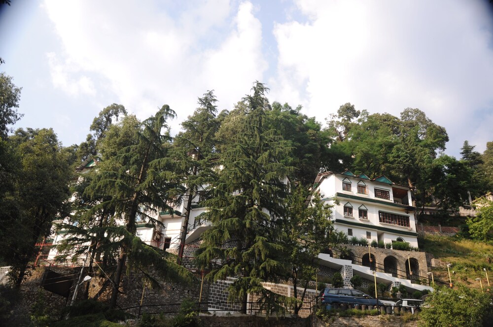 Lall Ji Tourist Resort in Dalhousie, India