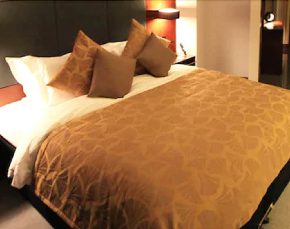 Rafayel on the Left Bank in London Best Rates & Deals on Orbitz