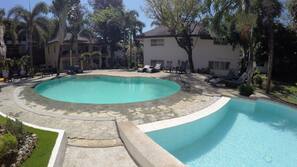 Outdoor pool, pool loungers