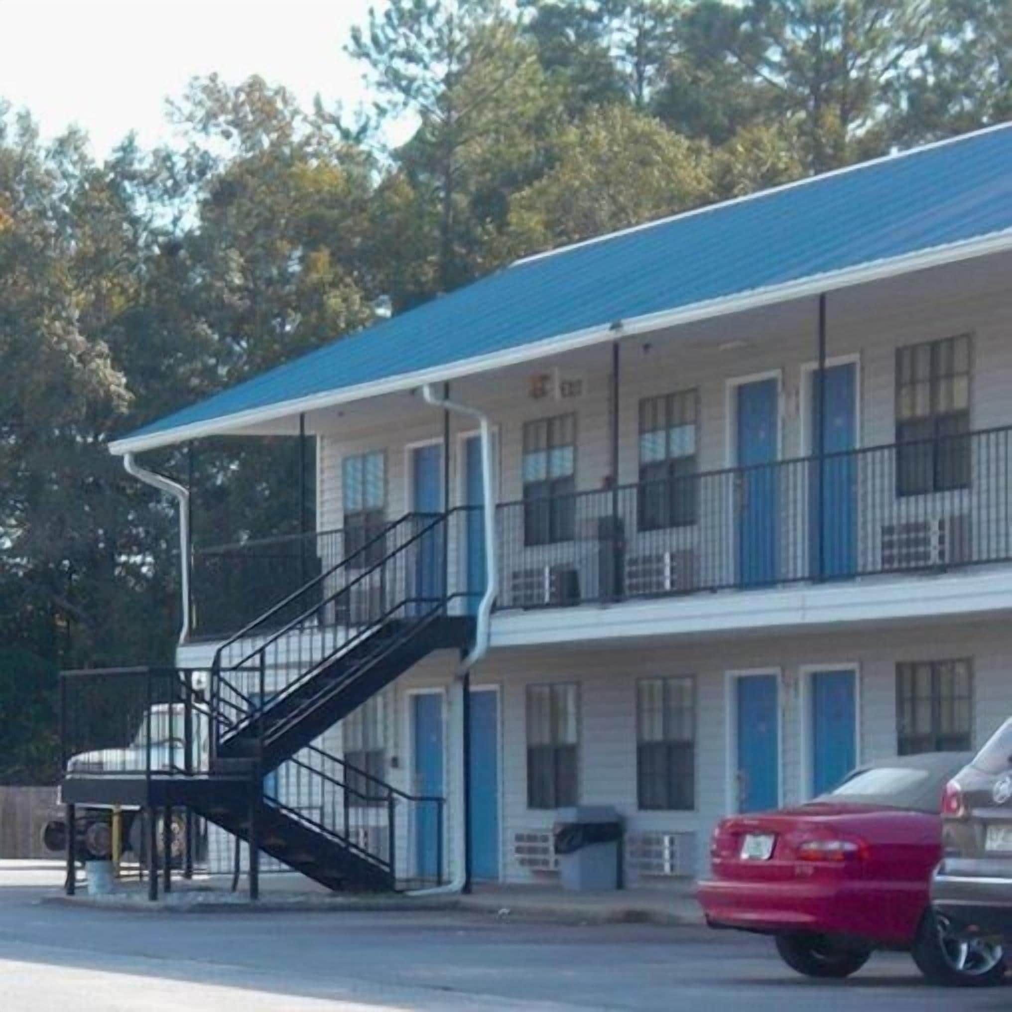 Royal Inn in Perry, United States