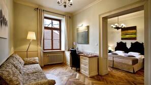 Minibar, in-room safe, individually furnished, desk