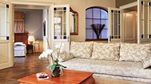 Minibar, in-room safe, individually furnished, desk