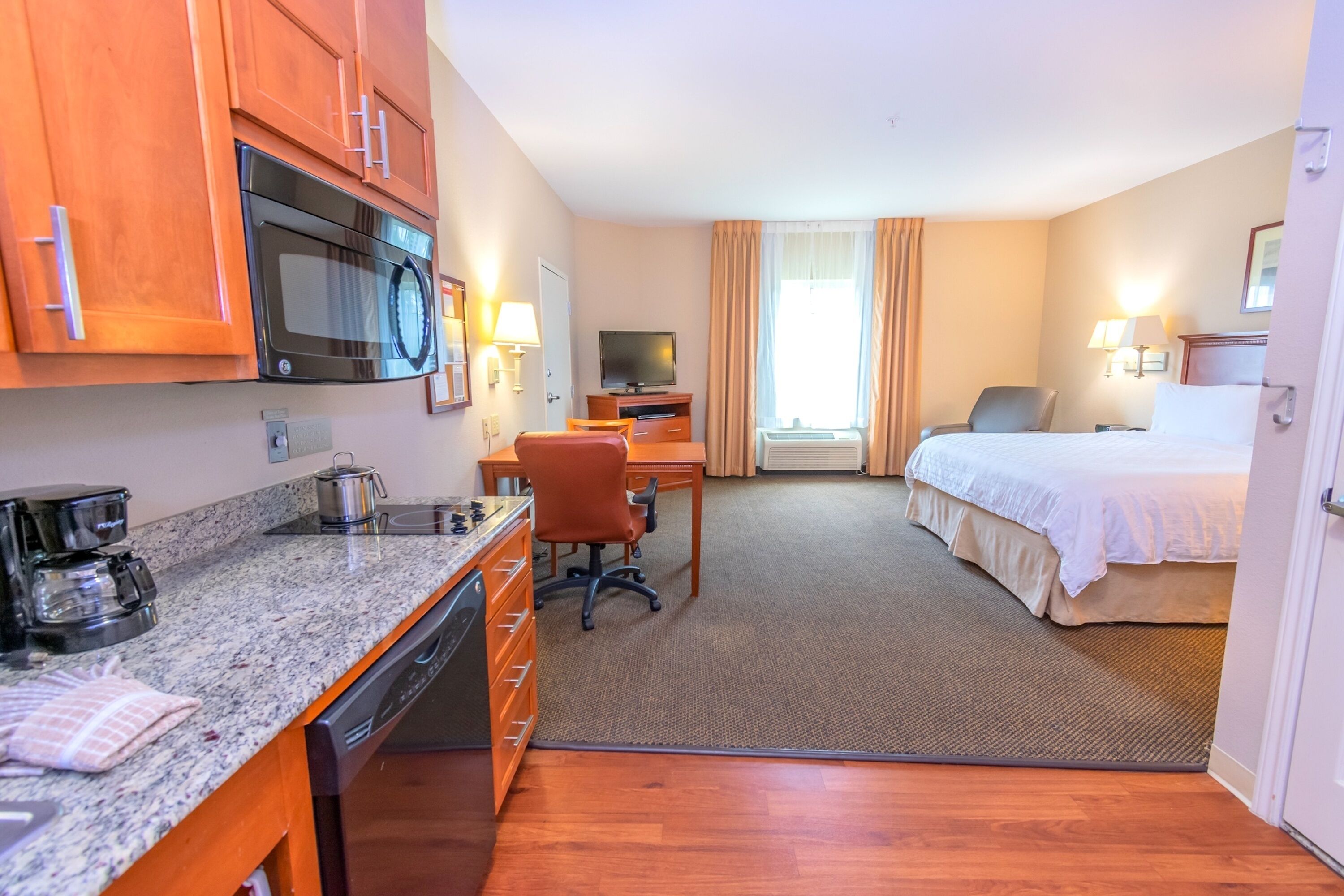 Candlewood Suites Houston I-10 East