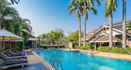 Le Charme Sukhothai Historical Park Resort