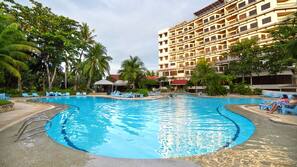 2 outdoor pools, open 9 AM to 9 PM, sun loungers