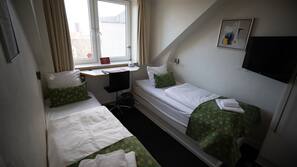 Pengeskab, skrivebord, strygejern/strygebræt, gratis Wi-Fi