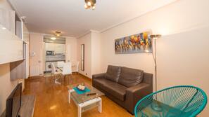 1 bedroom, desk, iron/ironing board, free cribs/infant beds