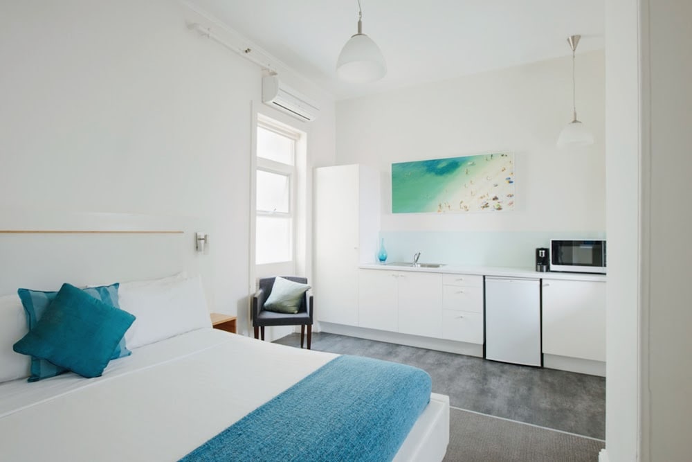 Seawall Apartments