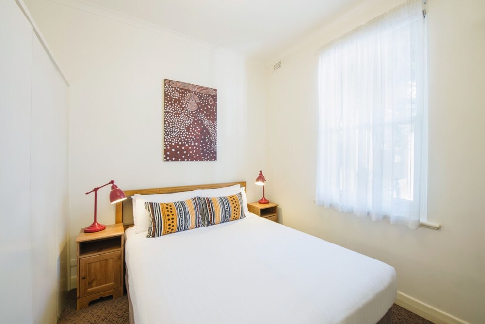 Seawall Apartments