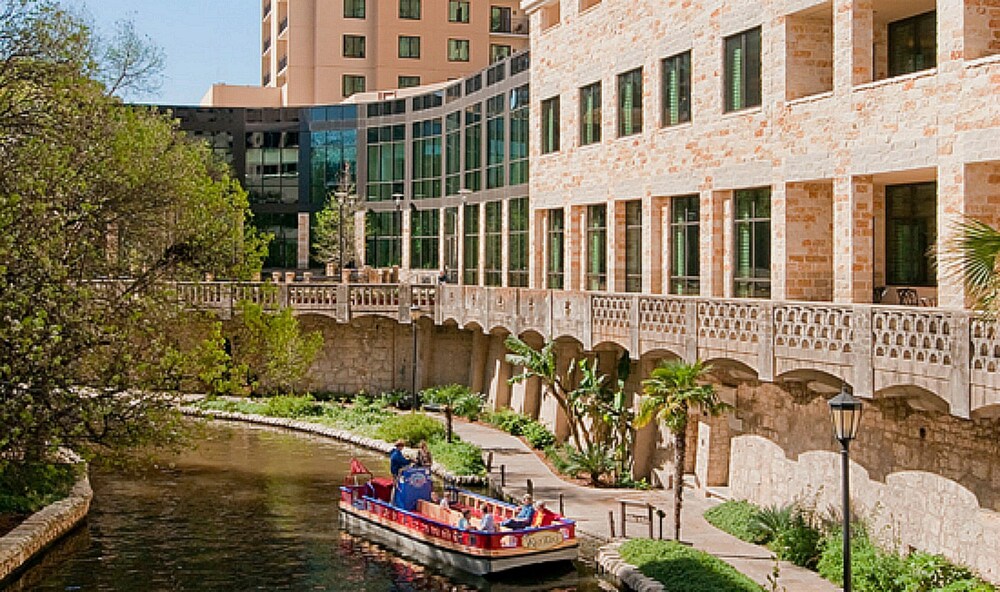 Embassy Suites San Antonio RiverwalkDowntown, San Antonio 139 Room