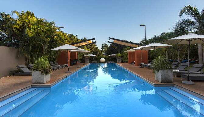 The Pearle Of Cable Beach In Broome Expedia