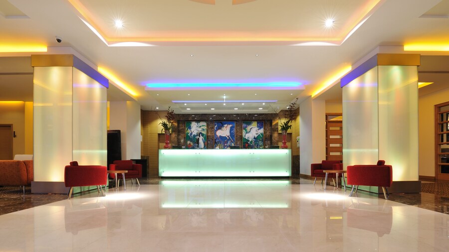 Pestana Chelsea Bridge Hotel & Spa