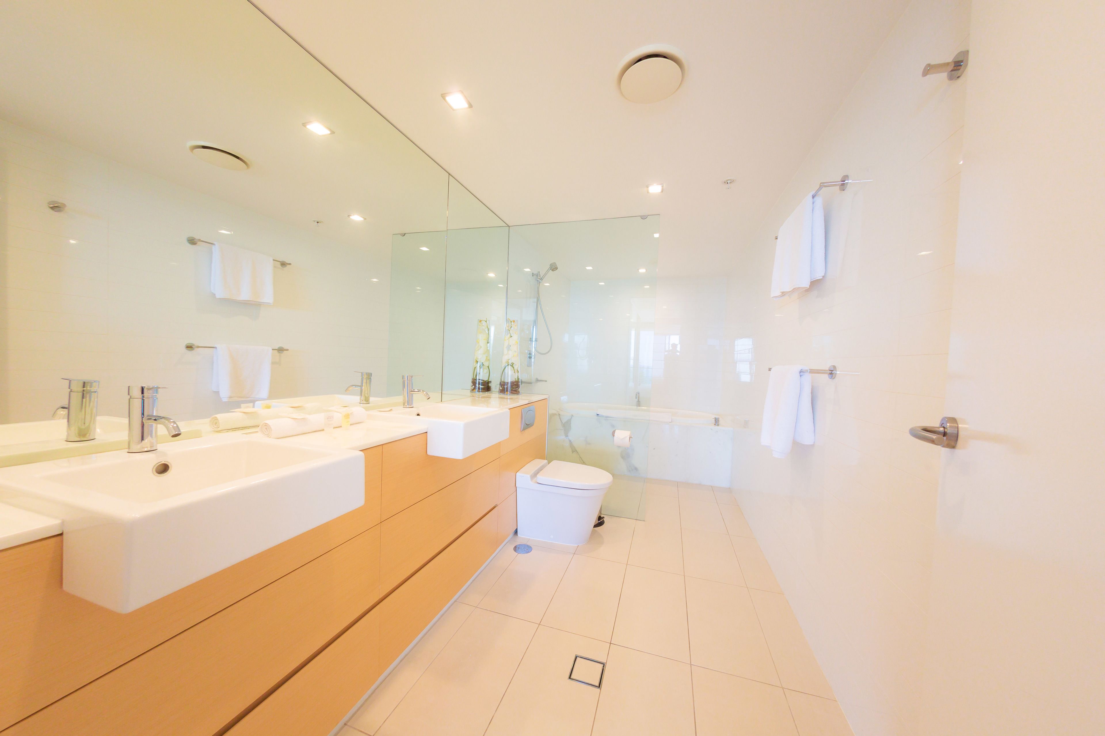 Ambience on Burleigh Beach