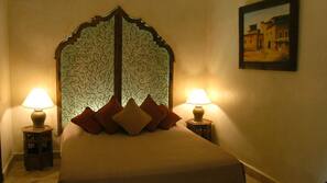 In-room safe, free WiFi