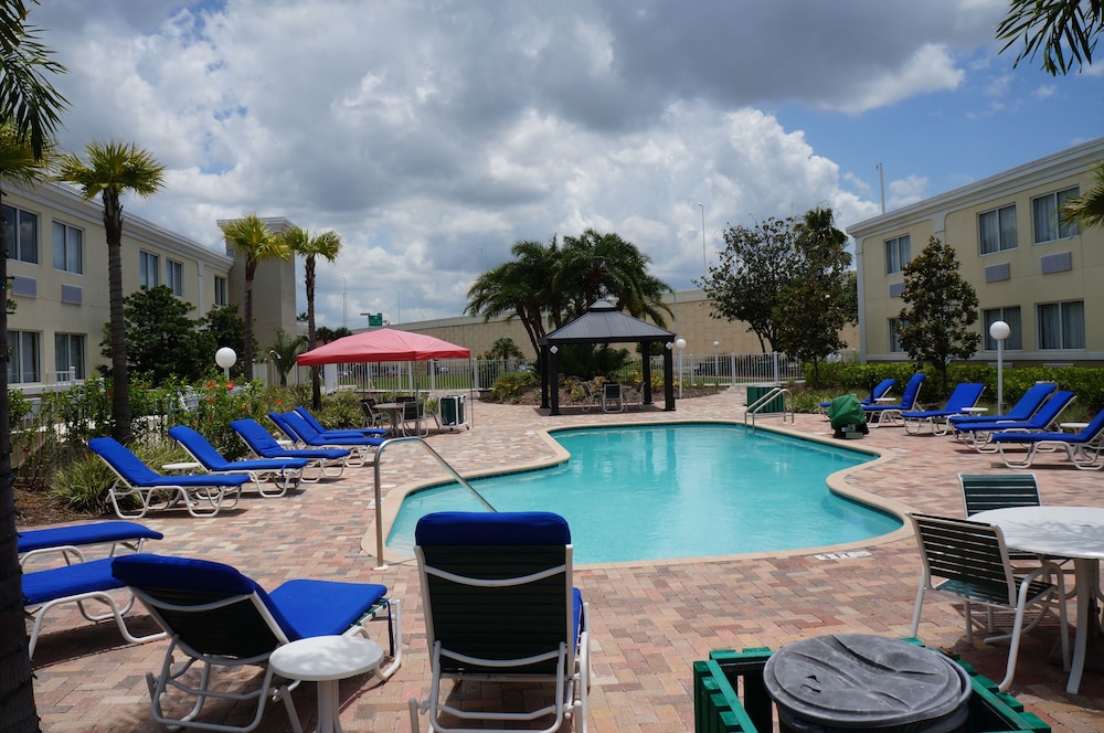 Quality Inn & Suites Near Fairgrounds Ybor City