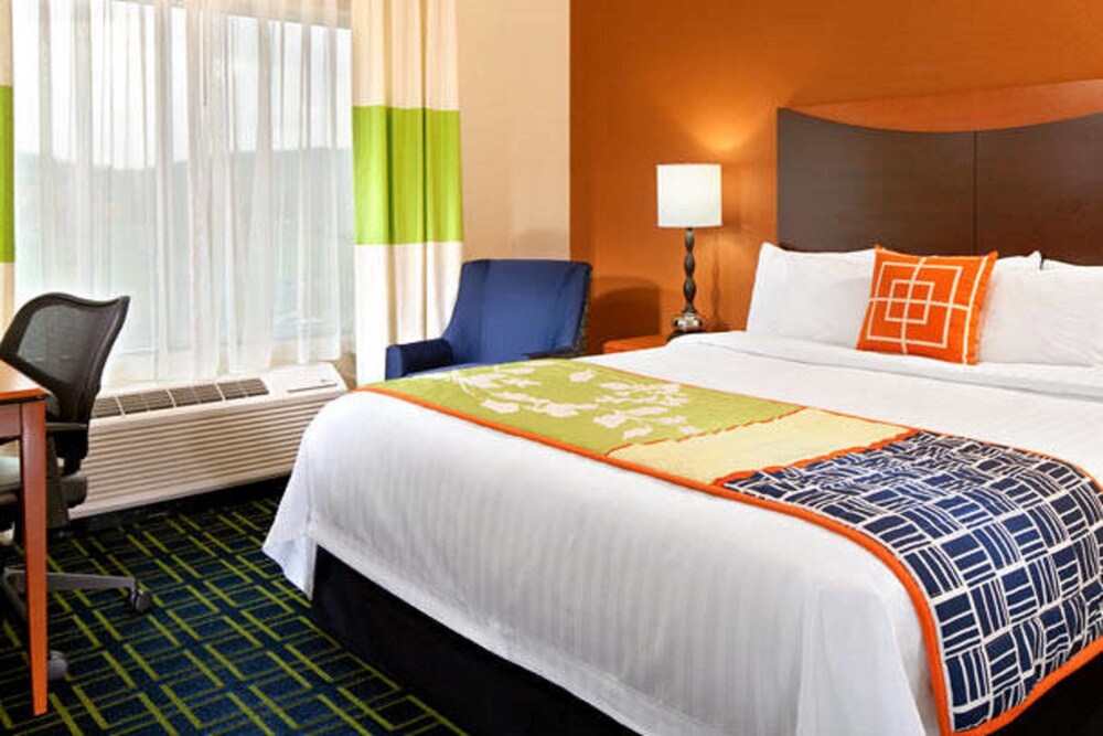 Fairfield Inn & Suites Tulsa Southeast/Crossroads Village