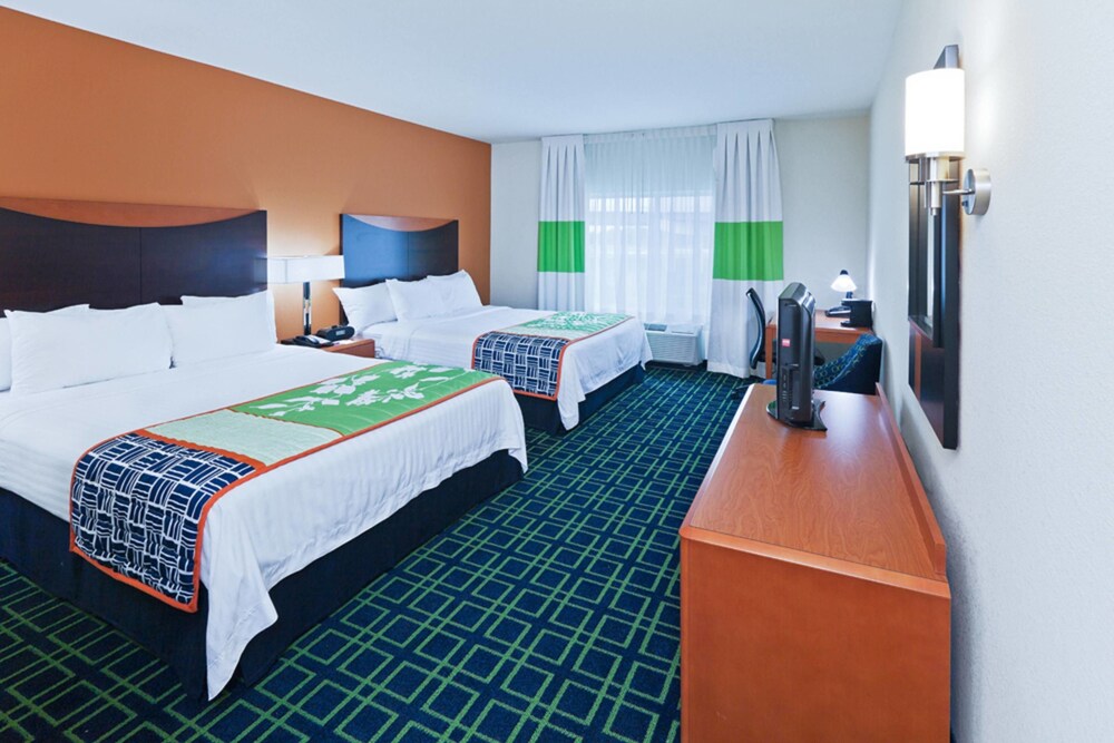 Fairfield Inn & Suites Tulsa Southeast/Crossroads Village