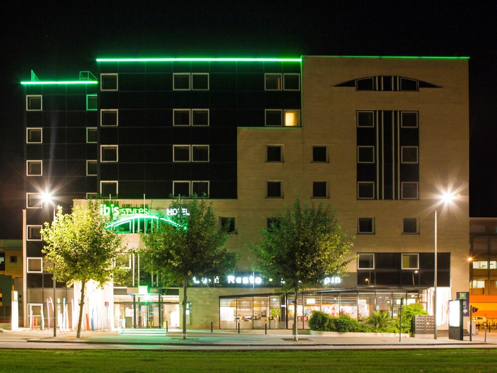 ibis Styles Bordeaux Meriadeck (Bordeaux, France)
