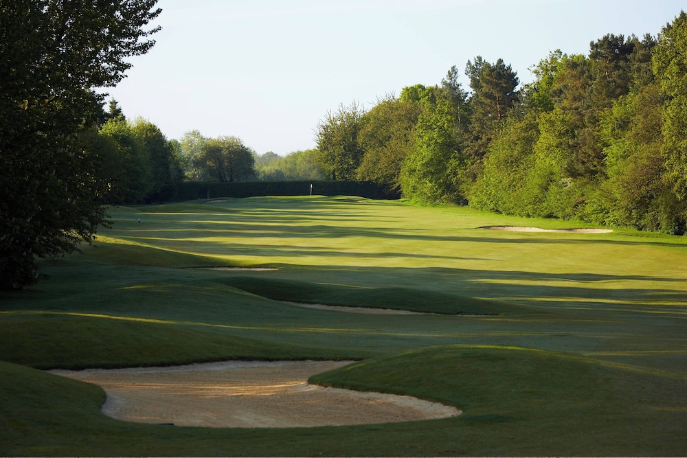 Lingfield Park Marriott Hotel & Country Club