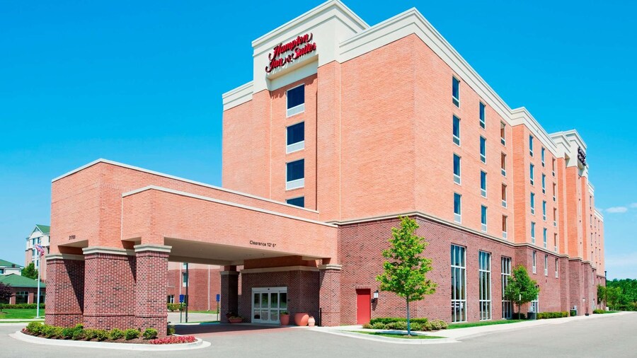 Hampton Inn & Suites Detroit / Airport - Romulus