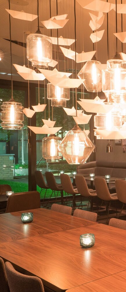 Motel One Hamburg Alster In Hamburg Hotel Rates Reviews On Orbitz