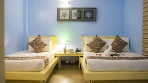 Premium bedding, in-room safe, individually decorated