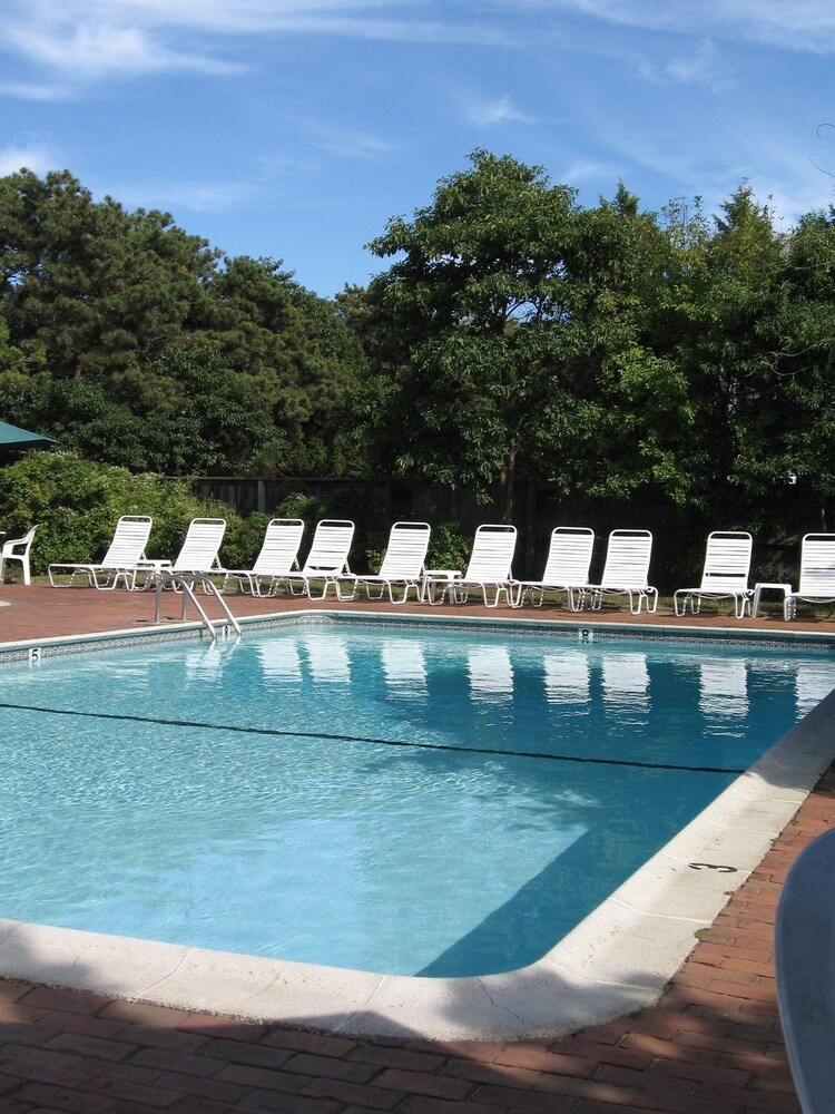 Nantucket Inn: 2019 Room Prices , Deals & Reviews | Expedia