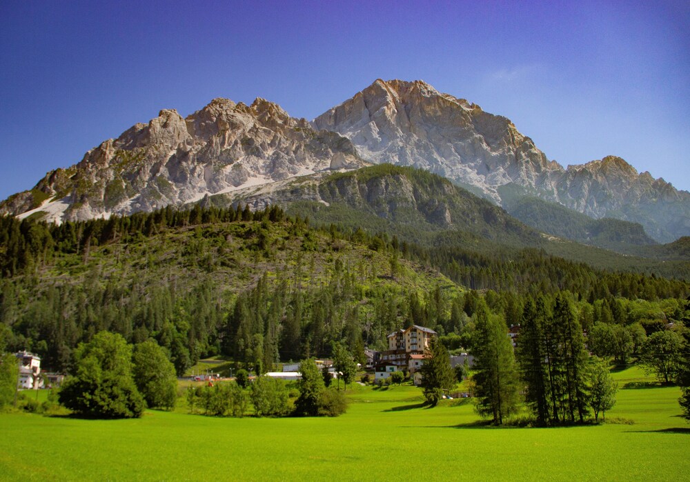 Antelao Dolomiti Mountain Resort Borca Di Cadore Ita Best Price Guarantee Lastminute Com Au