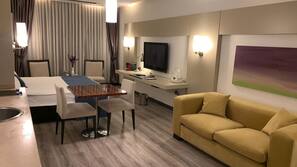 Lakens van Egyptisch katoen, luxe beddengoed, een minibar