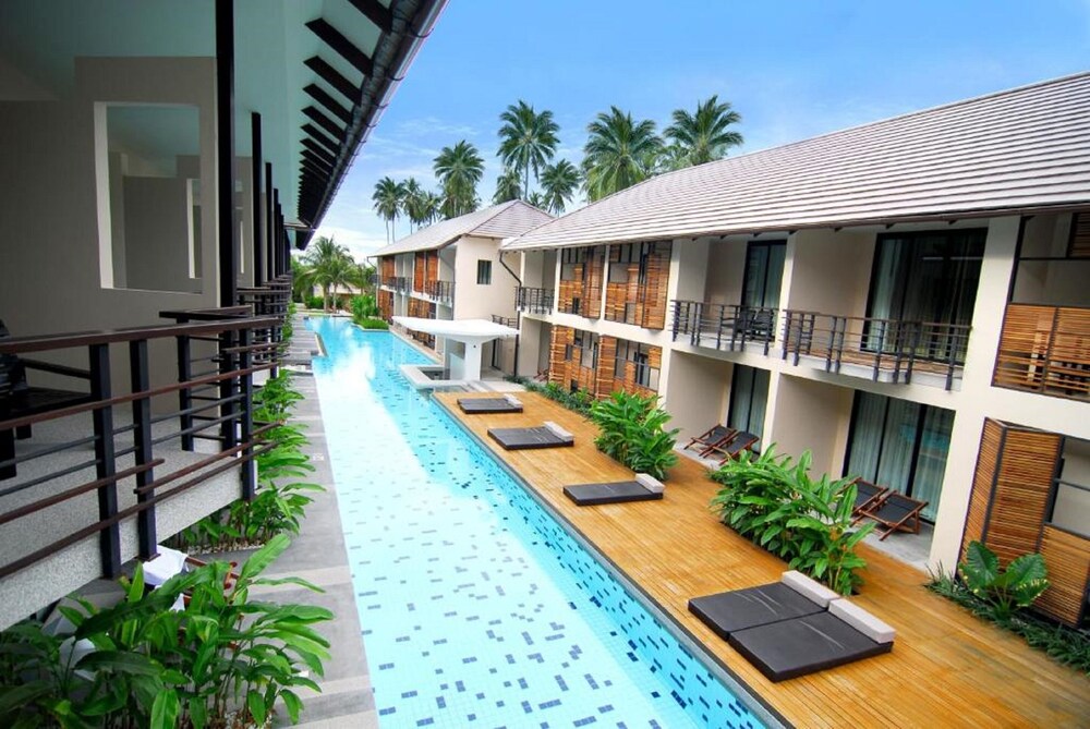 Centra by Centara Coconut Beach Resort Samui Reviews, Photos & Rates