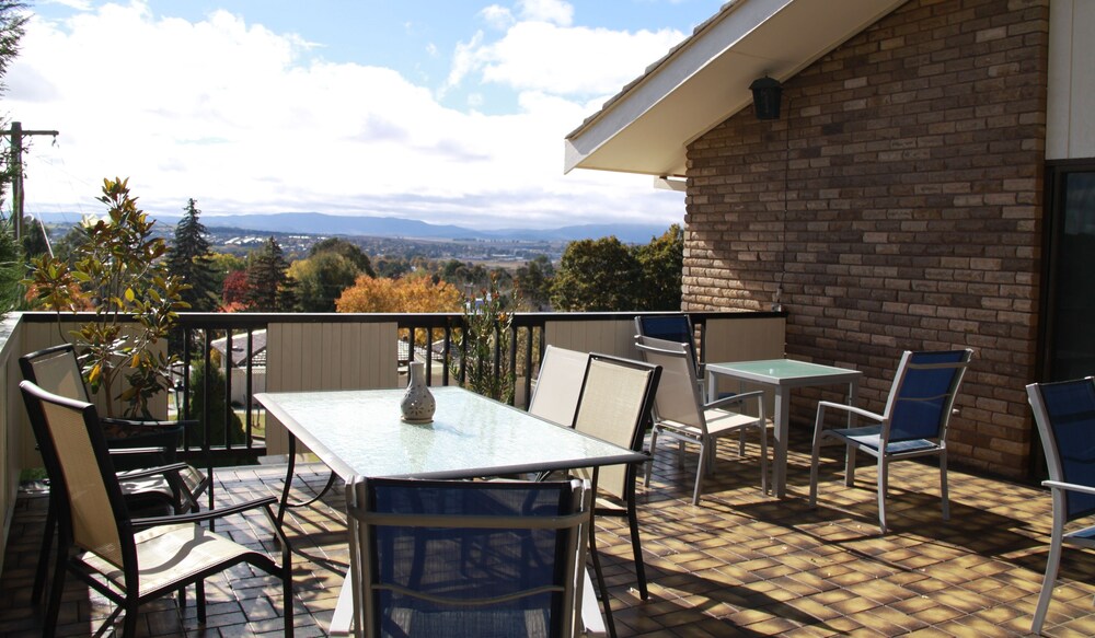 Terrace/patio, Bathurst Heights B&B