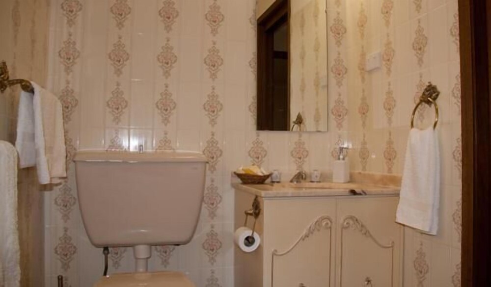 Bathurst Heights Bed and Breakfast