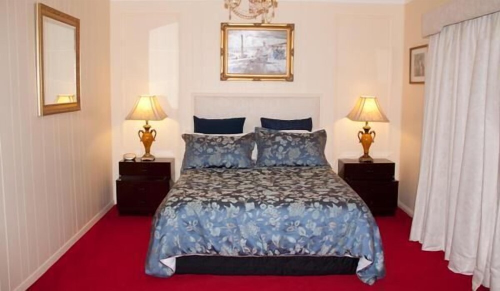 Bathurst Heights Bed and Breakfast