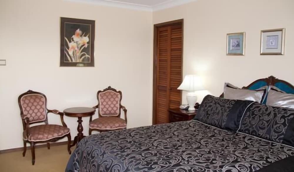 Bathurst Heights Bed and Breakfast