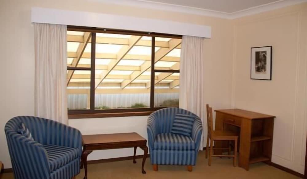 Bathurst Heights Bed and Breakfast