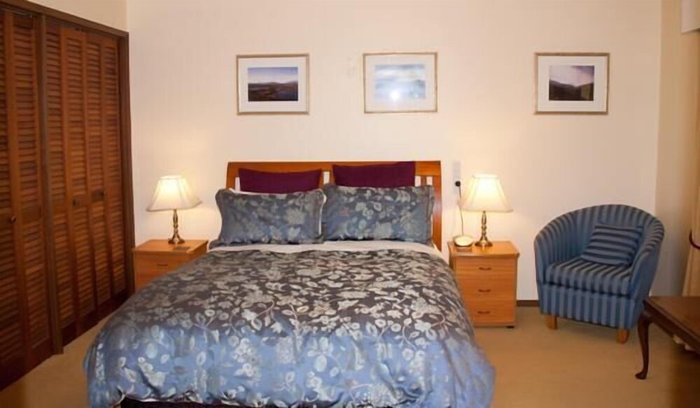 Bathurst Heights Bed and Breakfast