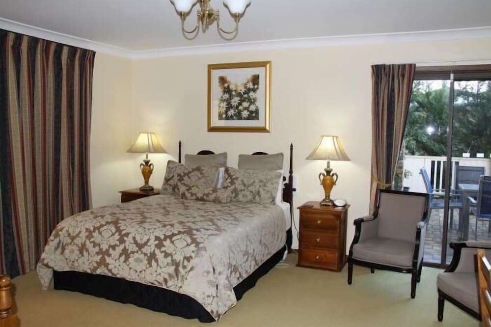 Bathurst Heights Bed and Breakfast