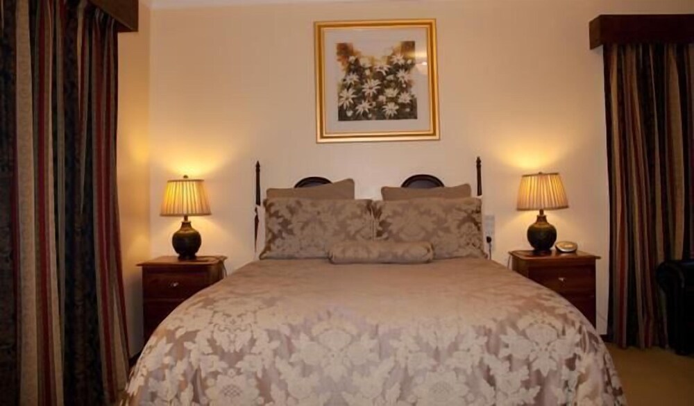 Bathurst Heights Bed and Breakfast