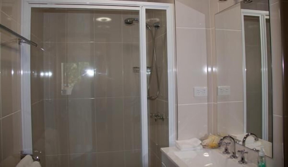 Bathurst Heights Bed and Breakfast
