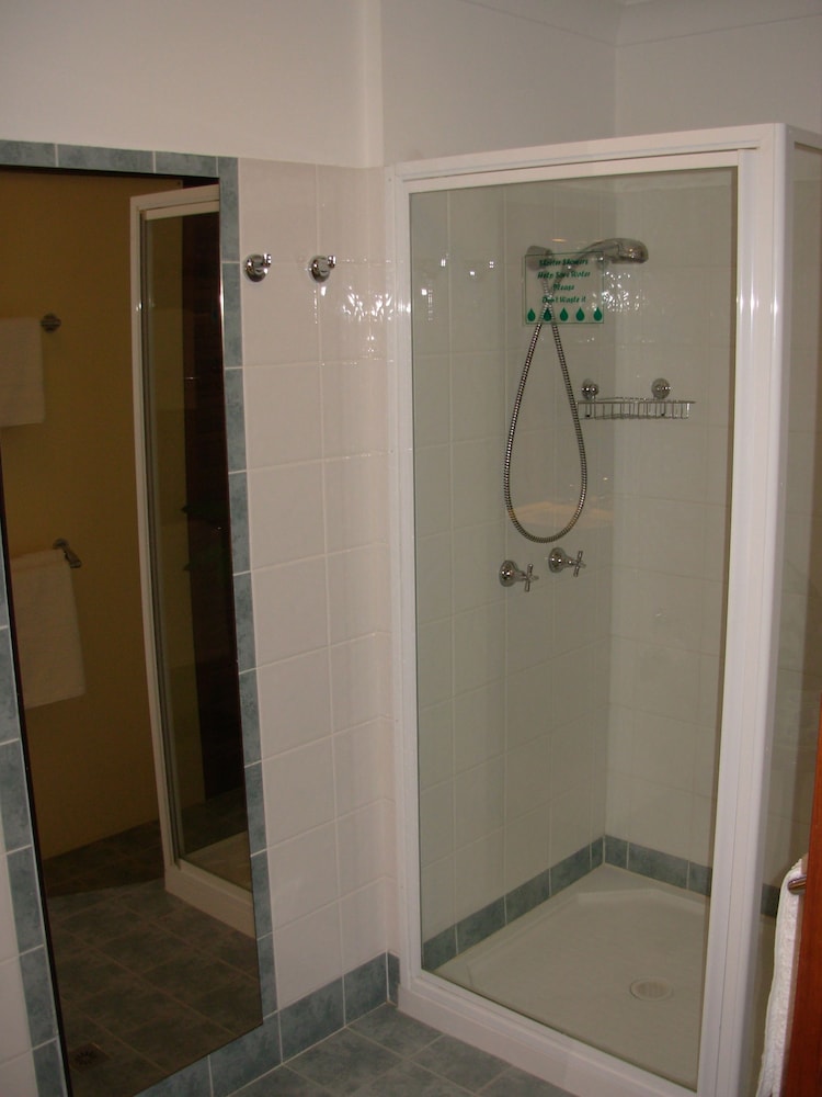 Bathurst Heights Bed and Breakfast