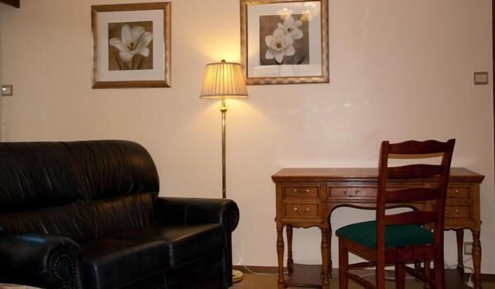 Bathurst Heights Bed and Breakfast