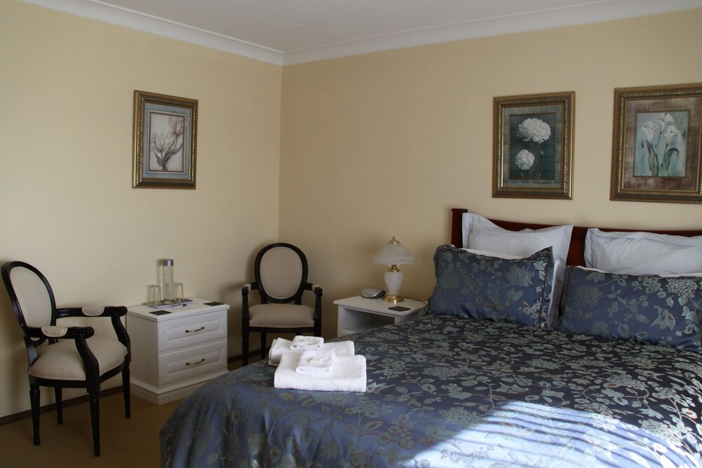 Bathurst Heights Bed and Breakfast