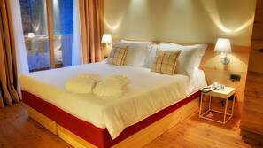 Literie hypoallergénique, couette en duvet d'oie, minibar