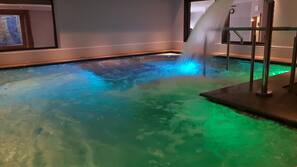 Bain à remous intérieur